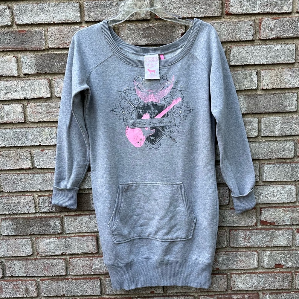 Victoria’s Secret PINK Long Graphic Sweatshirt
